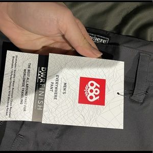 Men’s 686 Everywhere pants NWT